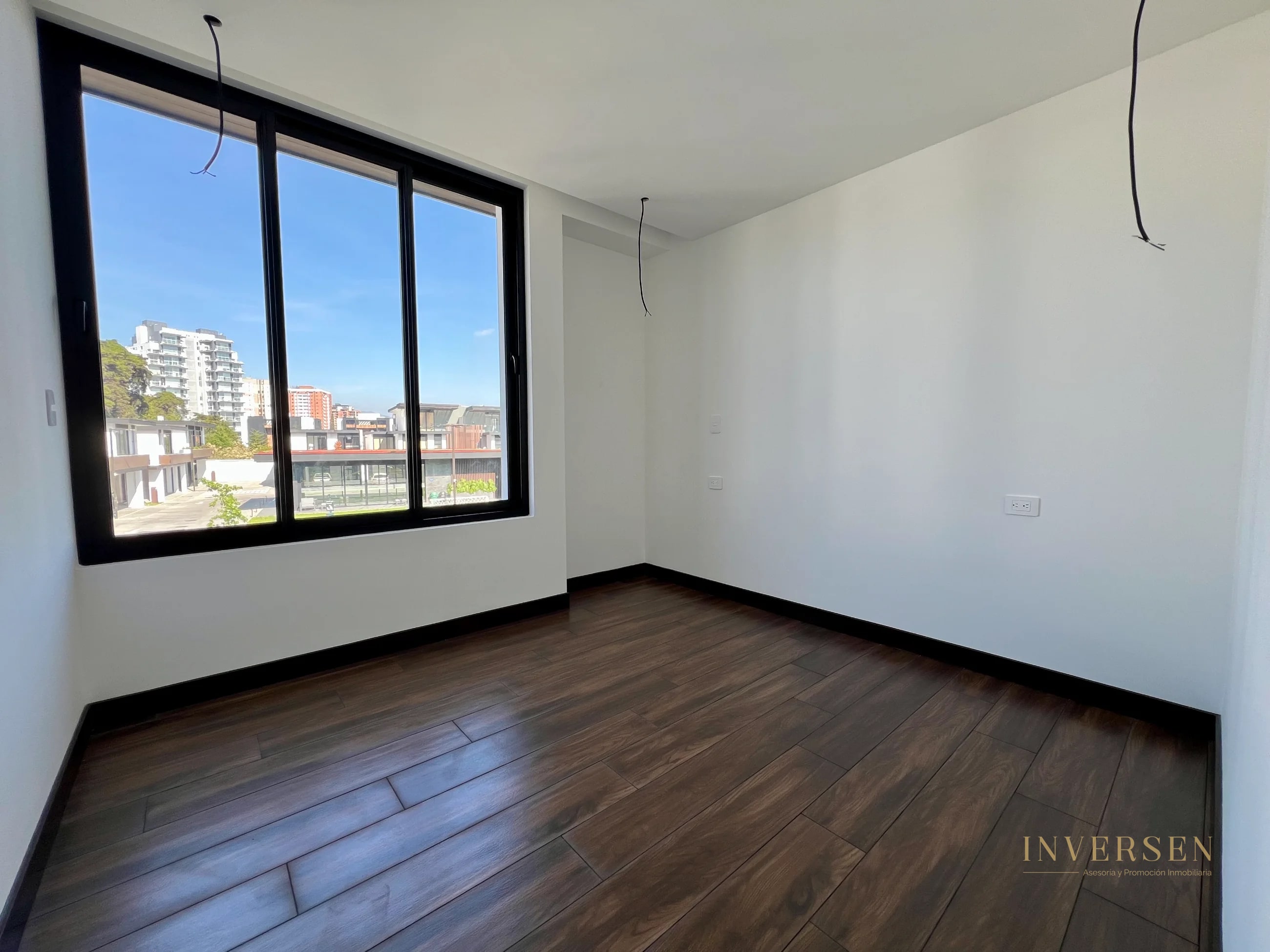 Casa en venta en zona 10 - Molie - 10