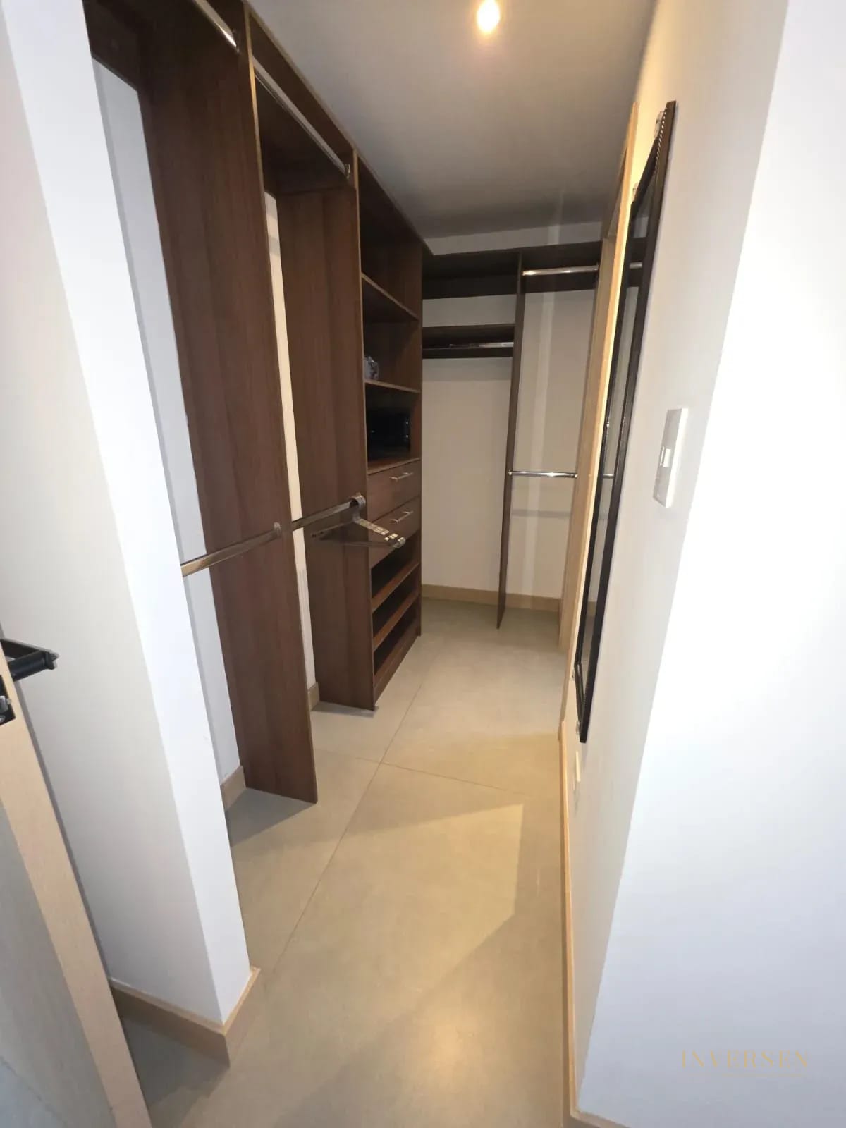 Apartamento amueblado en renta en edificio Bonadiez, Zona 10. — Apartamento en Alquiler en Bonadiez, Zona 10, Guatemala, Ciudad — foto 8 de 10