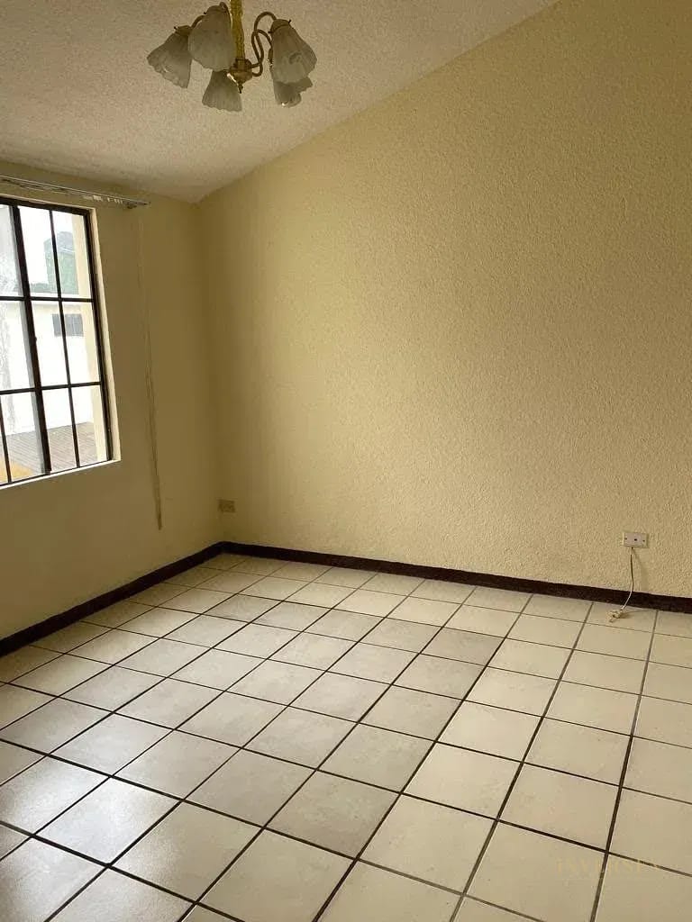 Casa en renta ubicada en condominio Los Laureles — Casa en Alquiler en San José Pinula, Guatemala, Ciudad — foto 2 de 10