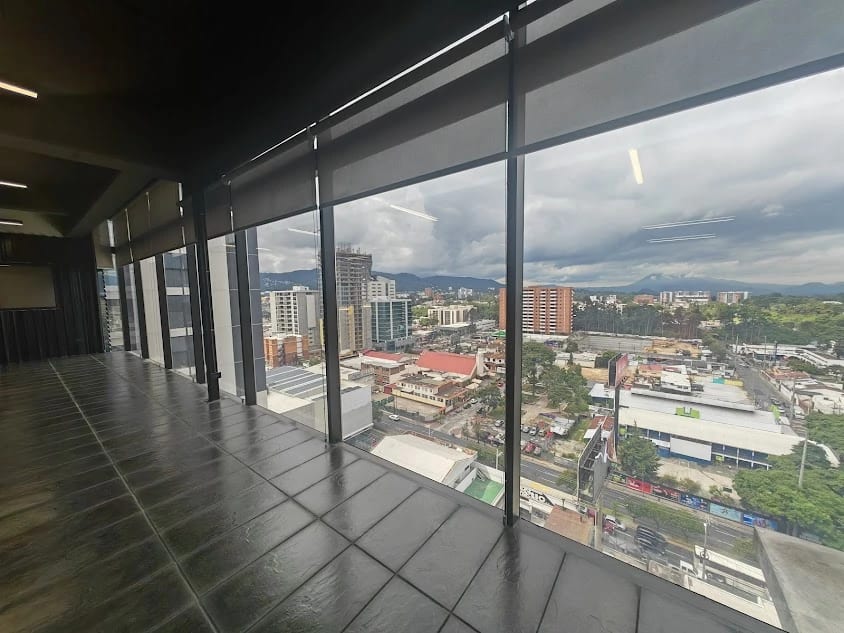 Oficina en Alquiler Edificio 01010 — Oficina en Alquiler en Edificio 01010 (Cero Diez Diez), Zona 10, Guatemala, Ciudad — foto 2 de 11