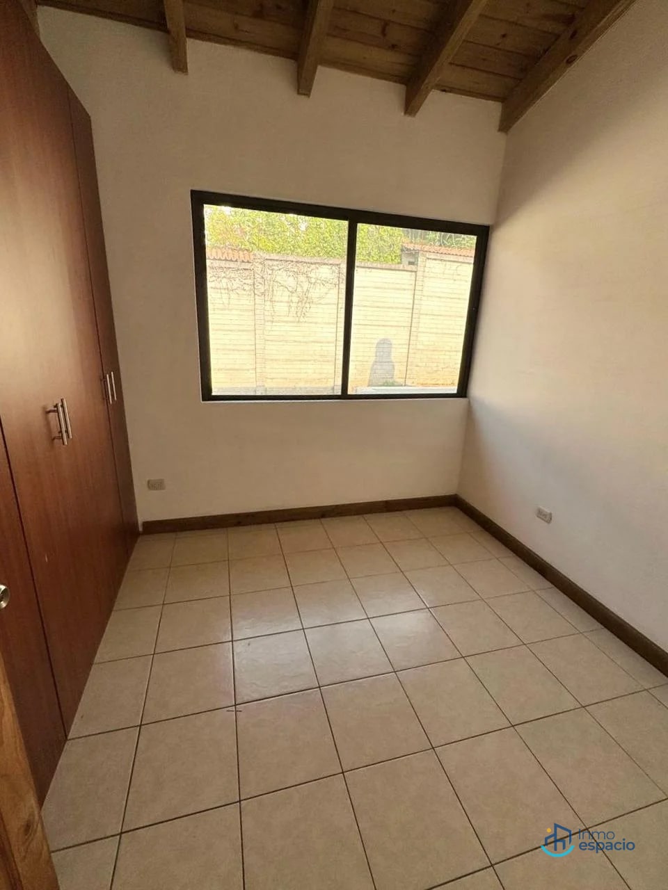 Casa en alquiler en Condominio San Mateo, Boulevard Acatán Zona 16 - 9