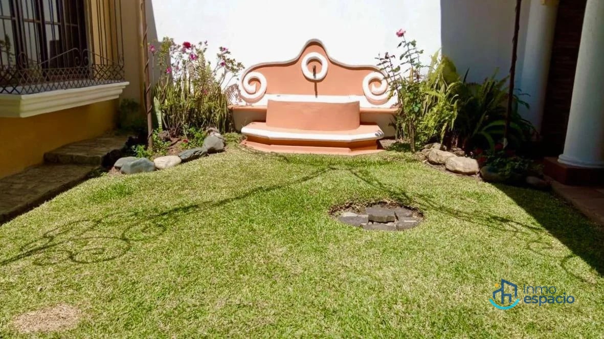 Casa estilo colonial en venta ubicada sobre 20 calle Zona 10, Guatemala - 3