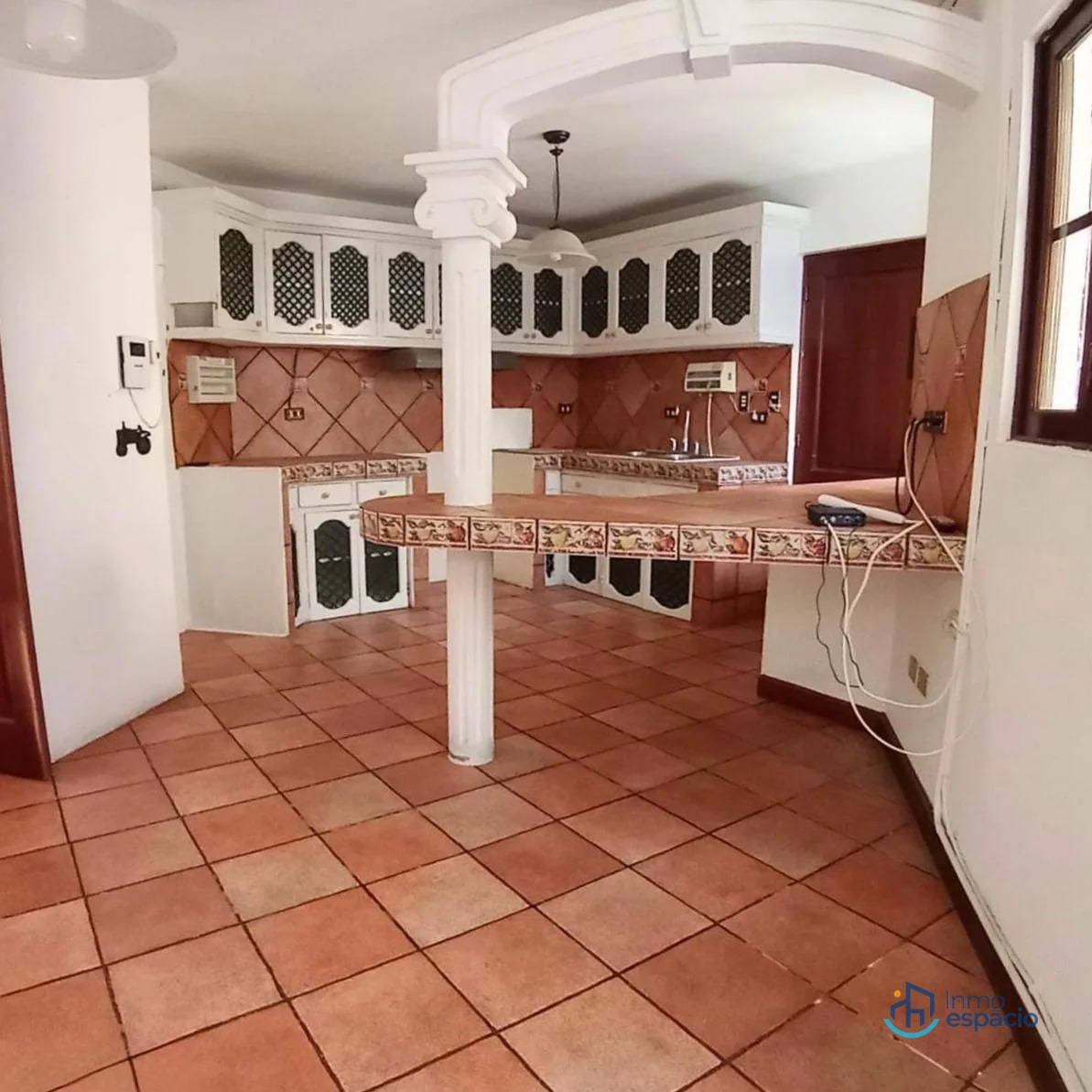 Casa estilo colonial en venta ubicada sobre 20 calle Zona 10, Guatemala - 6