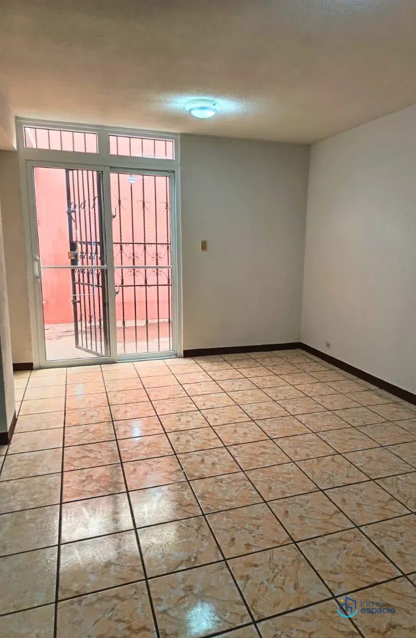Casa en venta en Colinas de Monte María Sur, Zona 7 Villa Nueva — Casa en Venta en Villa Nueva, Guatemala, Ciudad — foto 3 de 17