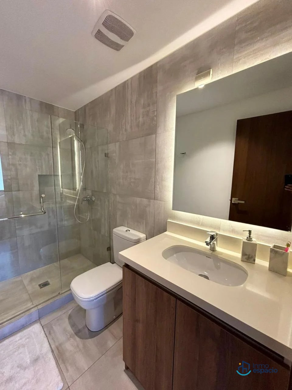 Apartamento en venta en Casa Clara, Zona 10 - 5