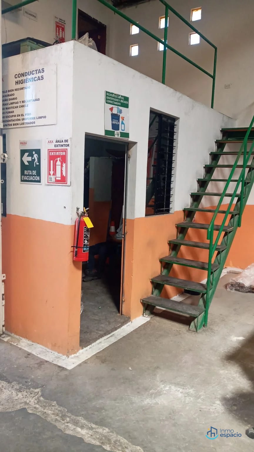 Bodega en venta en Chimaltenango — Bodega / Ofibodega en Venta en Chimaltenango, Chimaltenango — foto 12 de 17