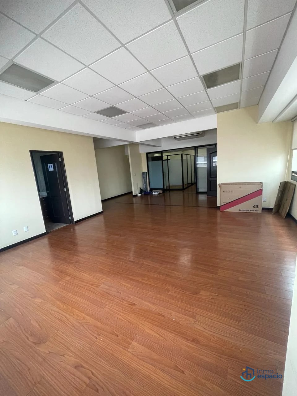 Oficina en renta en Zona 10, — Oficina en Alquiler en Torino, Zona 10, Guatemala, Ciudad — foto 1 de 17