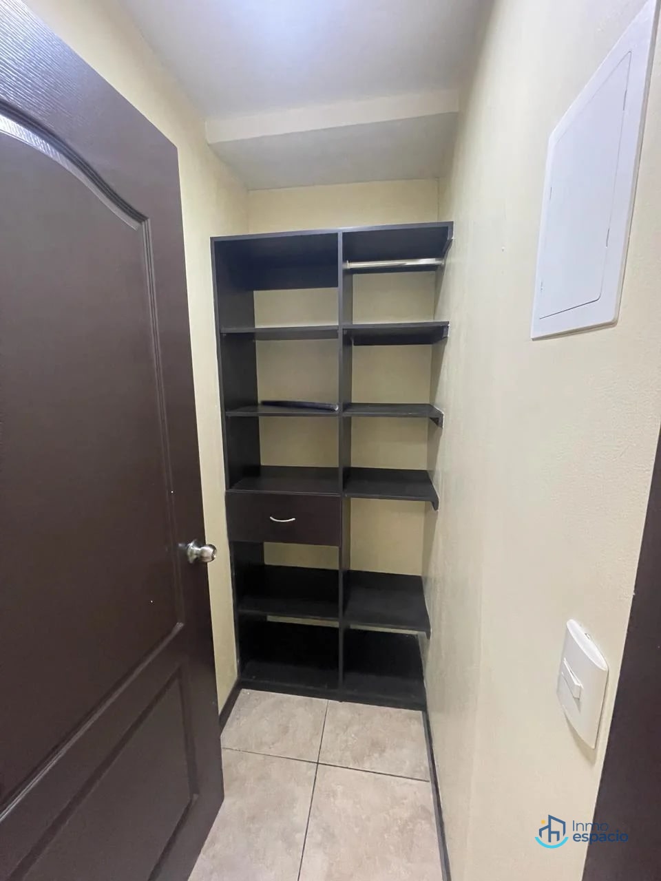 Oficina en renta en Zona 10, — Oficina en Alquiler en Torino, Zona 10, Guatemala, Ciudad — foto 7 de 17