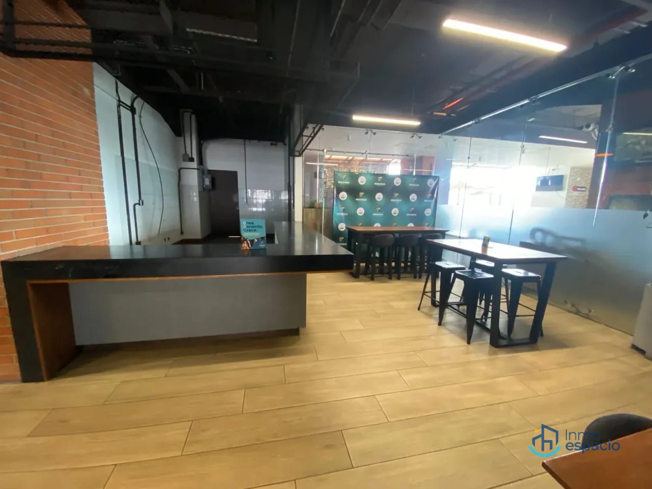🏢 LOCALES COMERCIALES EN RENTA – AVENIDA PETAPA — Local en Alquiler en San Miguel Petapa, Guatemala, Ciudad — foto 13 de 17