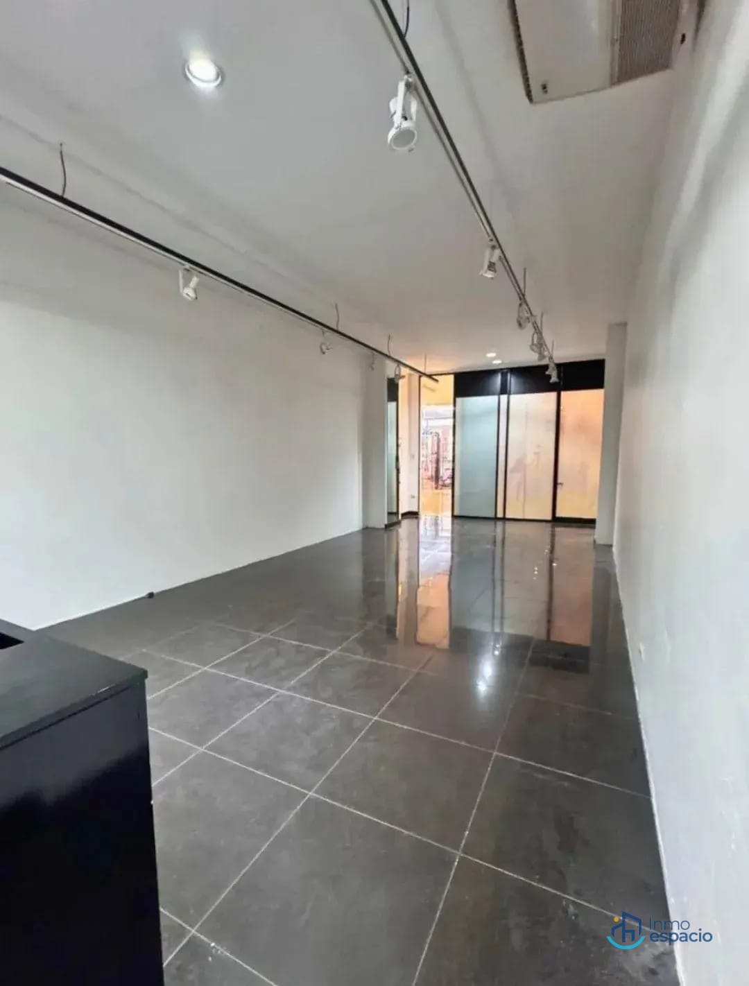 🏢 LOCAL COMERCIAL EN VENTA – GALERÍAS LA PRADERA, ZONA 10 — Local en Venta en Zona 10, Guatemala, Ciudad — foto 6 de 8