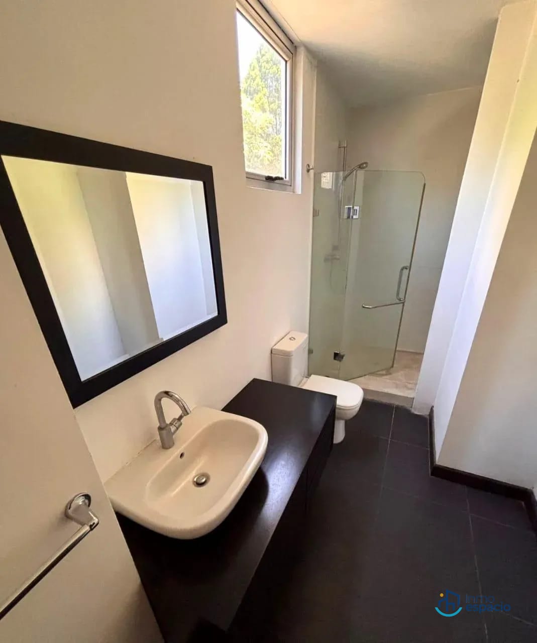 🏢 APARTAMENTO EN ALQUILER – EDIFICIO MIDORI, ZONA 15 — Apartamento en Alquiler en Midori, Zona 15, Guatemala, Ciudad — foto 16 de 17