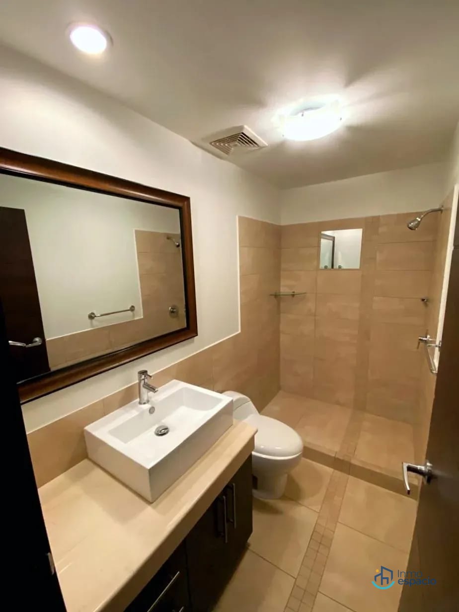 🏢 APARTAMENTO EN ALQUILER – ATTICA I, ZONA 14 — Apartamento en Alquiler en Attica, Zona 14, Guatemala, Ciudad — foto 13 de 17