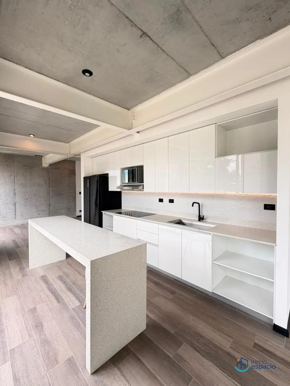 🏢 APARTAMENTO EN ALQUILER – EDIFICIO SYNC, ZONA 15 — Apartamento en Alquiler en Zona 15, Guatemala, Ciudad — foto 13 de 17