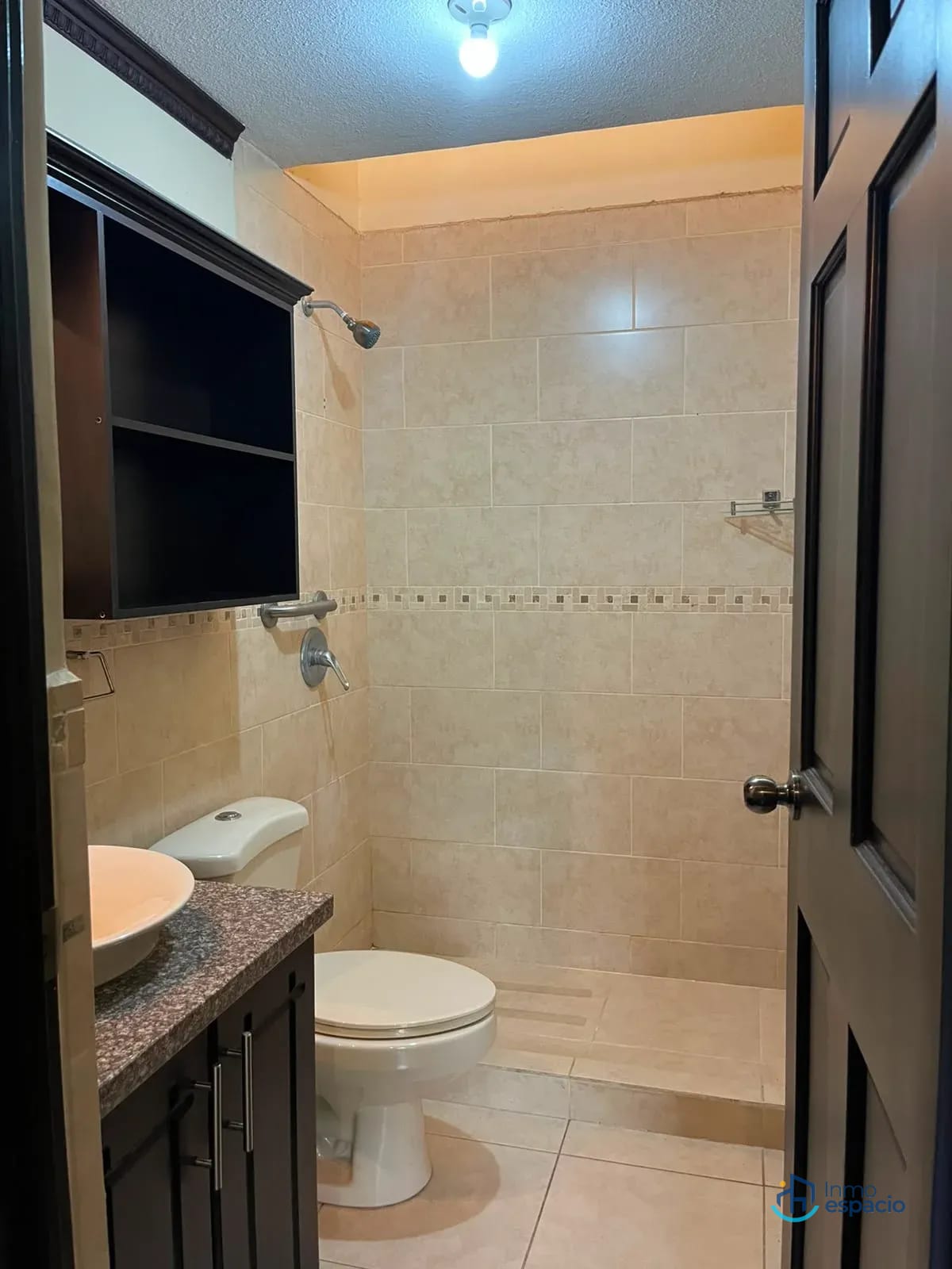 🏡 CASA EN VENTA – ALTOS DE LA ENCINAL 2 — Casa en Venta en El Encinal, Zona 7 Mixco, Guatemala, Ciudad — foto 8 de 17
