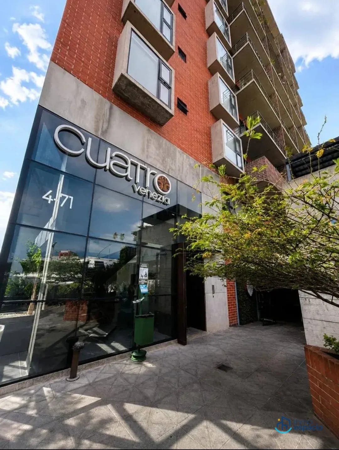 🏢 APARTAMENTO EN VENTA – EDIFICIO CUATRO VENECIA, ZONA 4 — Apartamento en Venta en Cuatro Venezia, Zona 4, Guatemala, Ciudad — foto 1 de 17
