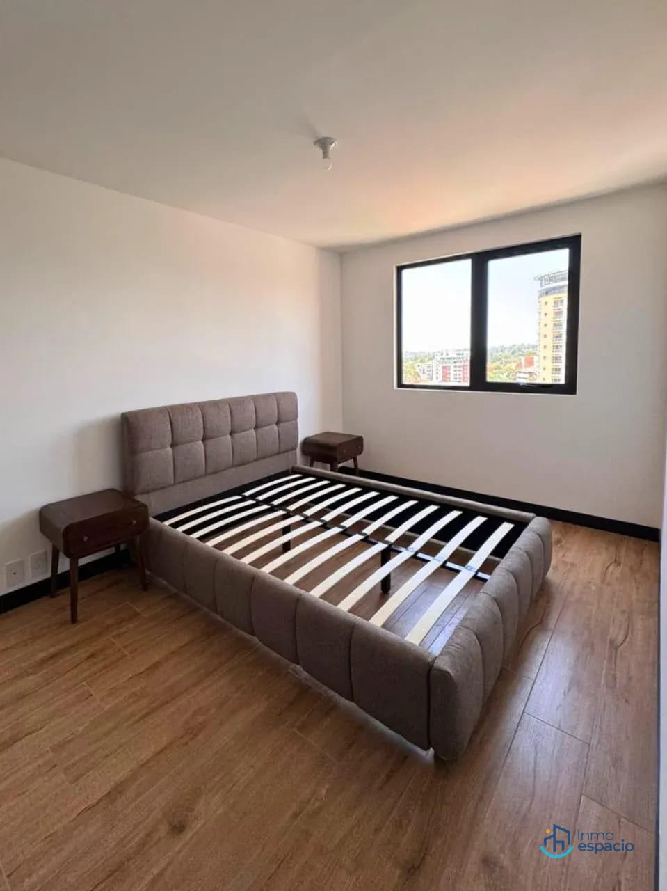 Apartamento Amueblado en Venta o Alquiler | Edificio Alena, Vista Hermosa II, Zona 15 — Apartamento en Venta en Alena, Zona 15, Guatemala, Ciudad — foto 5 de 7