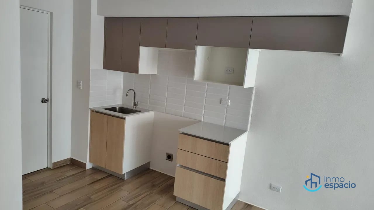 Apartamento en Venta - Zona 16 — Apartamento en Venta en Lares 16, Zona 16, Guatemala, Ciudad — foto 10 de 11
