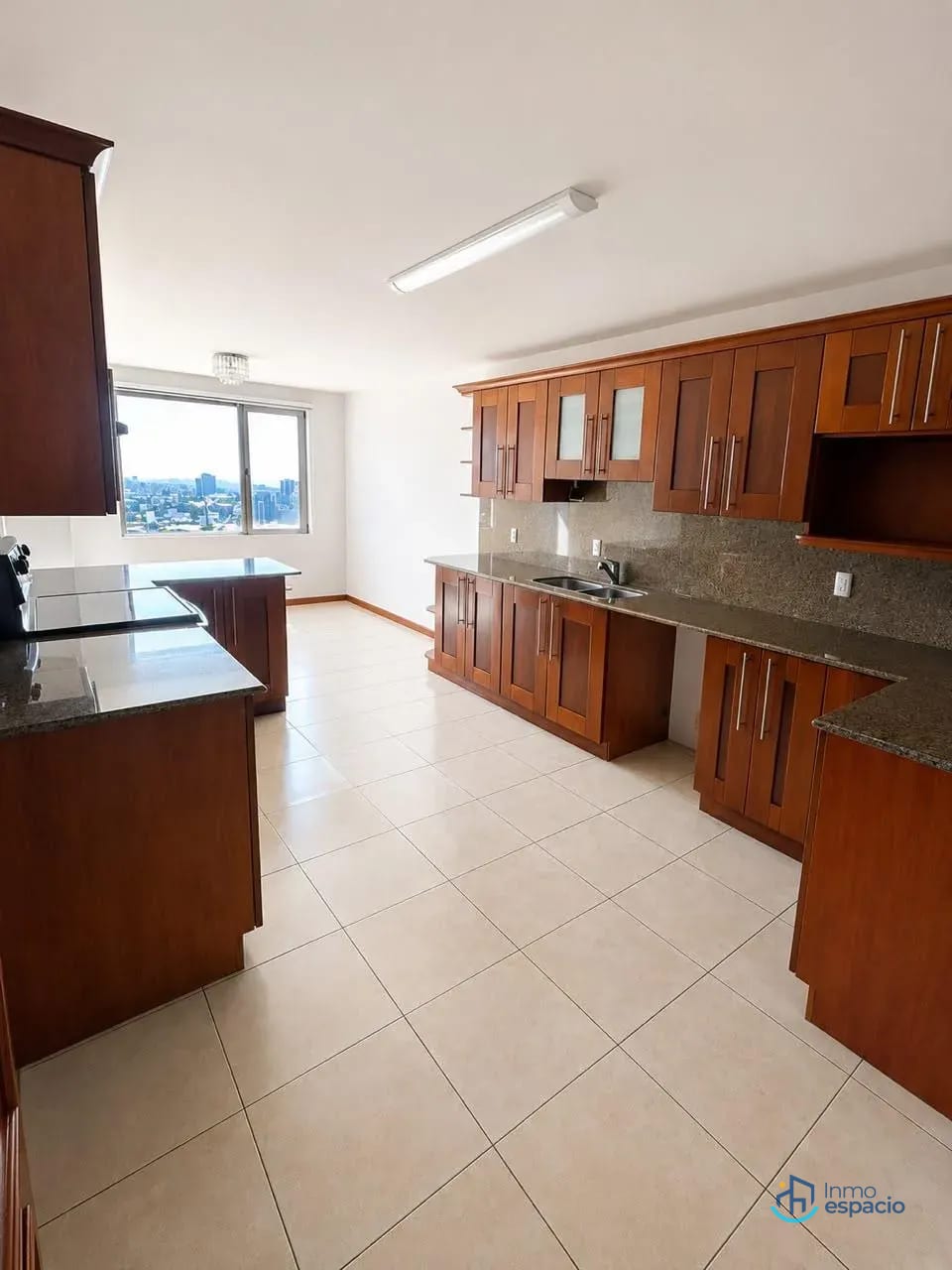 Apartamento en alquiler - Zona 15 — Apartamento en Alquiler en Botticelli, Zona 15, Guatemala, Ciudad — foto 8 de 10