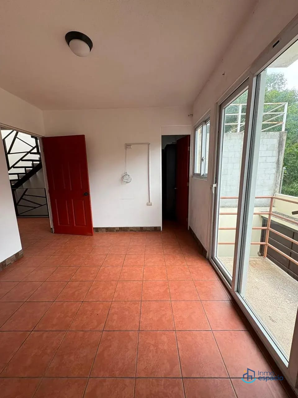 Casa en Venta | Zona 8 de Mixco — Casa en Venta en Zona 8 Mixco, Guatemala, Ciudad — foto 3 de 9