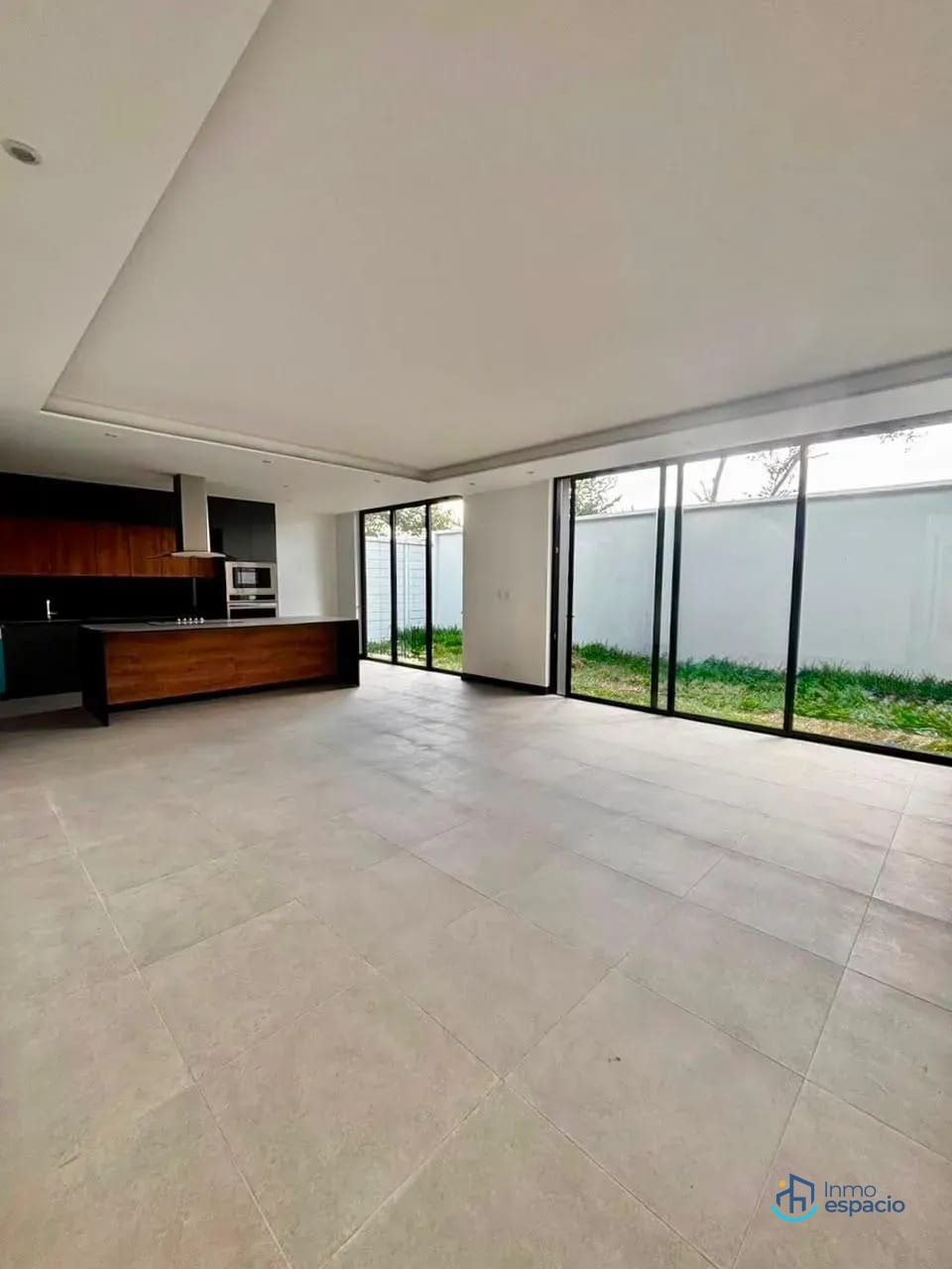 Residencia de Lujo en Venta | Zona 10 — Casa en Venta en Zona 10, Guatemala, Ciudad — foto 10 de 13