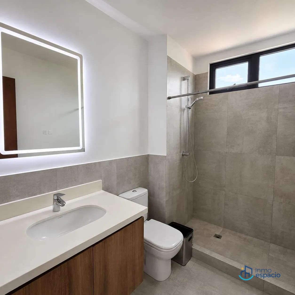 Apartamento en renta en Zona 14 — Apartamento en Alquiler en Casa Cañada, Zona 14, Guatemala, Ciudad — foto 11 de 14