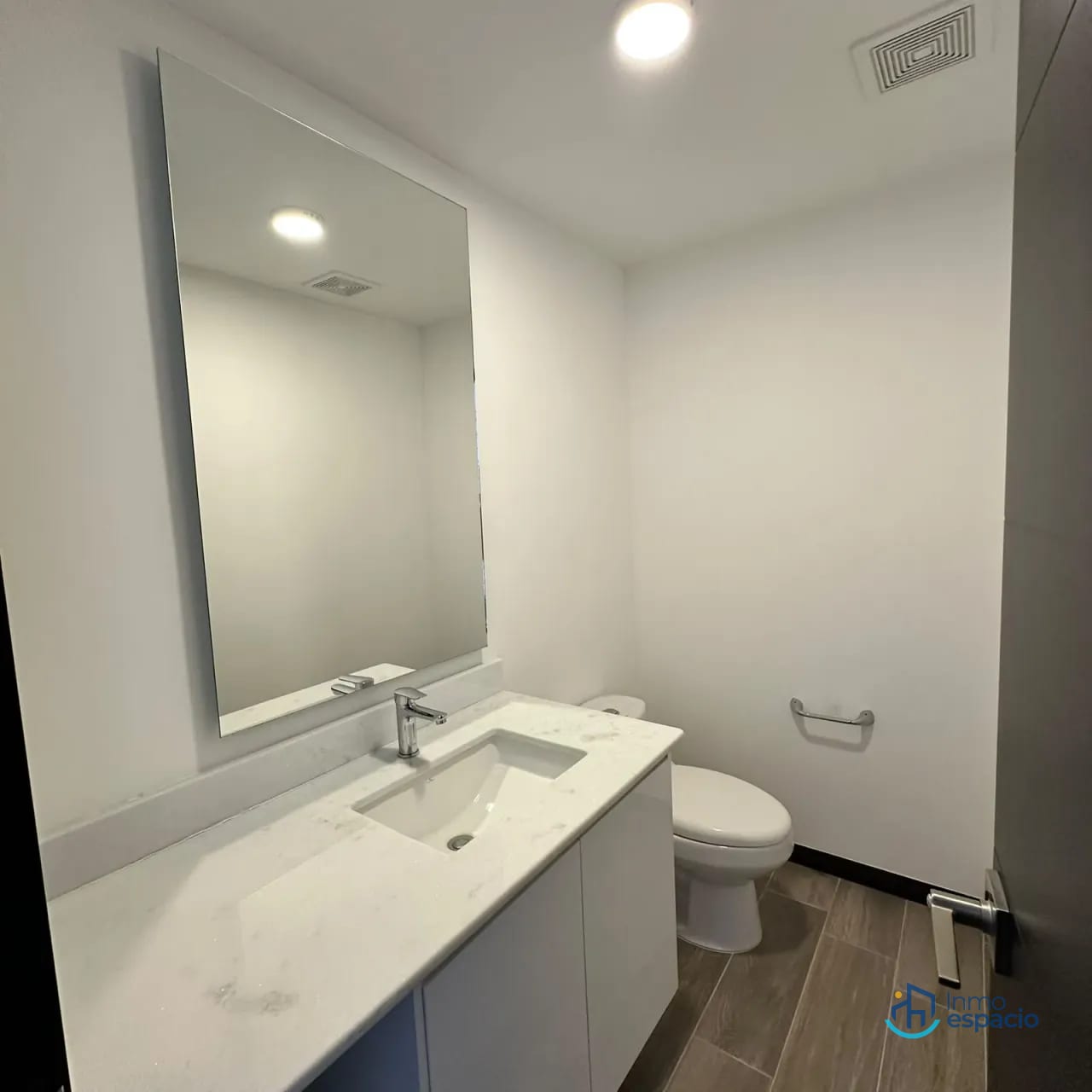 Apartamento en alquiler en Zona 14 — Apartamento en Alquiler en Segheria, Zona 14, Guatemala, Ciudad — foto 4 de 15