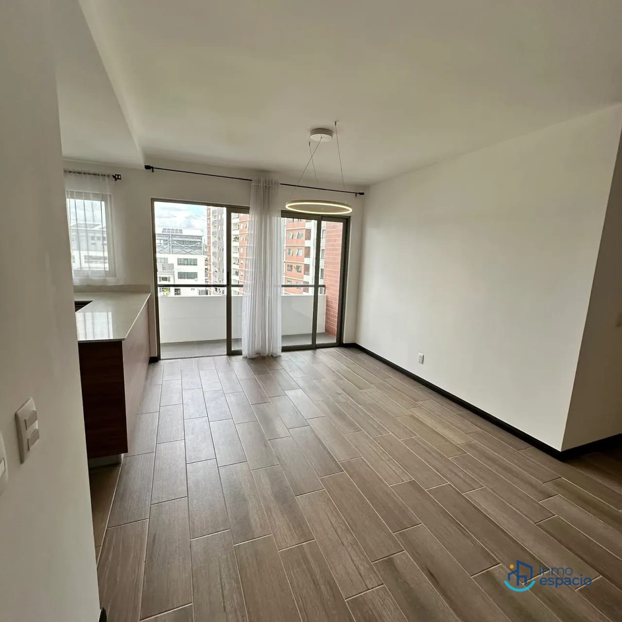 Apartamento en alquiler en Zona 14 — Apartamento en Alquiler en Segheria, Zona 14, Guatemala, Ciudad — foto 2 de 15