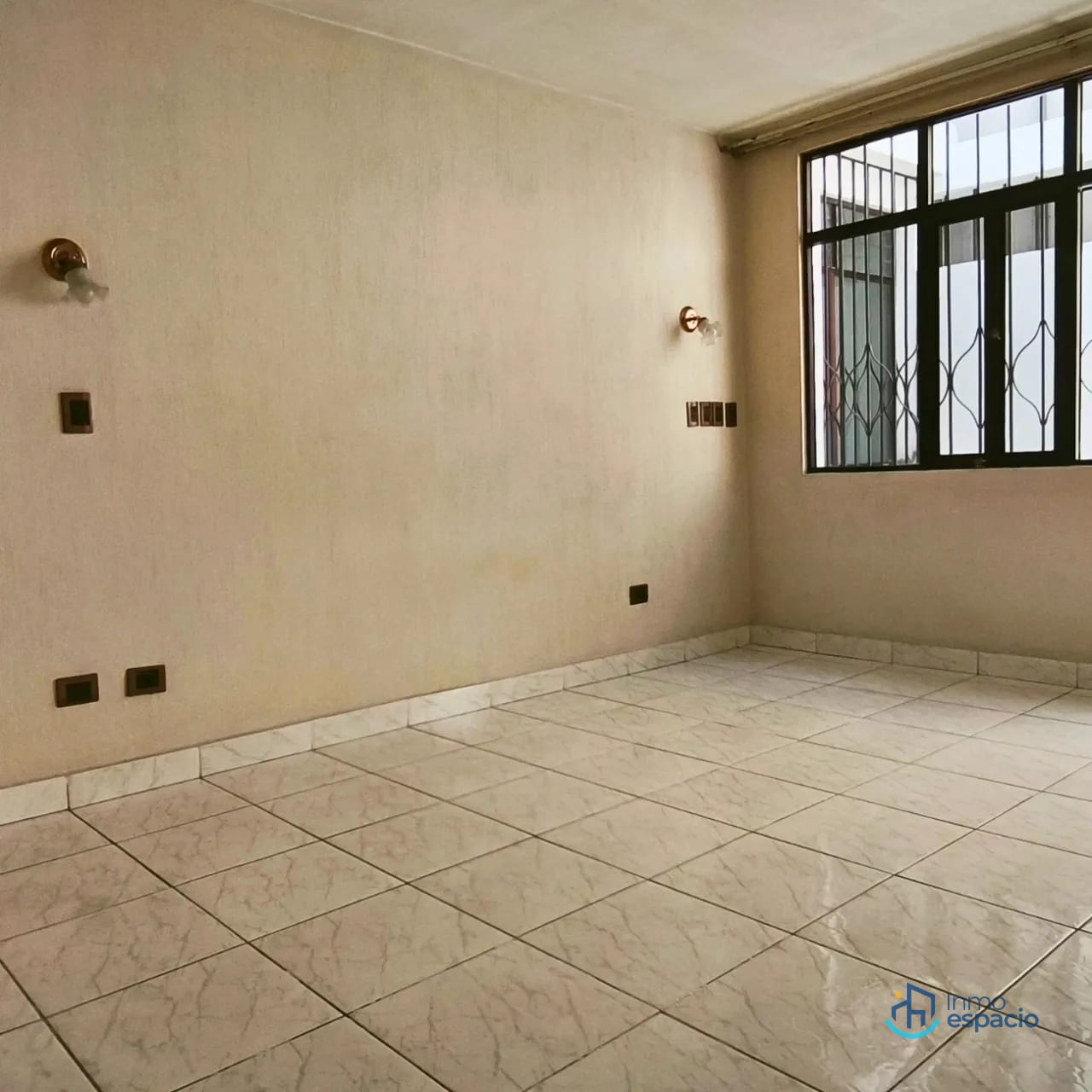 Casa en venta, zona 12-El Carmen — Casa en Venta en El Carmen, Zona 12, Guatemala, Ciudad — foto 3 de 12