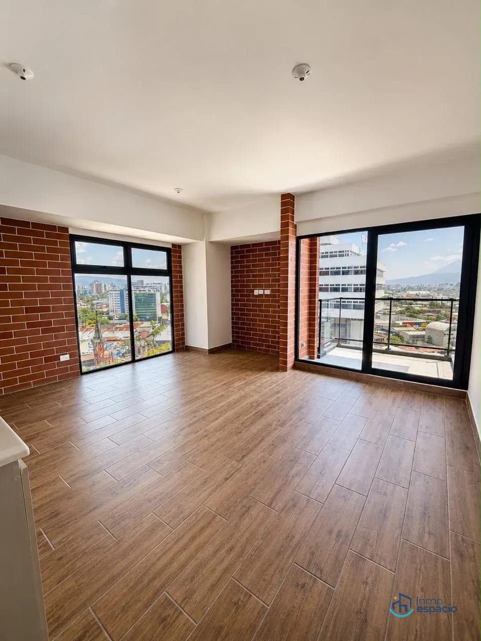 Apartamento en renta en Zona 4 — Apartamento en Alquiler en Modra, Zona 4, Guatemala, Ciudad — foto 1 de 8