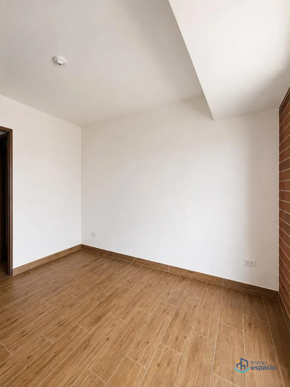Apartamento en renta en Zona 4 — Apartamento en Alquiler en Modra, Zona 4, Guatemala, Ciudad — foto 7 de 8