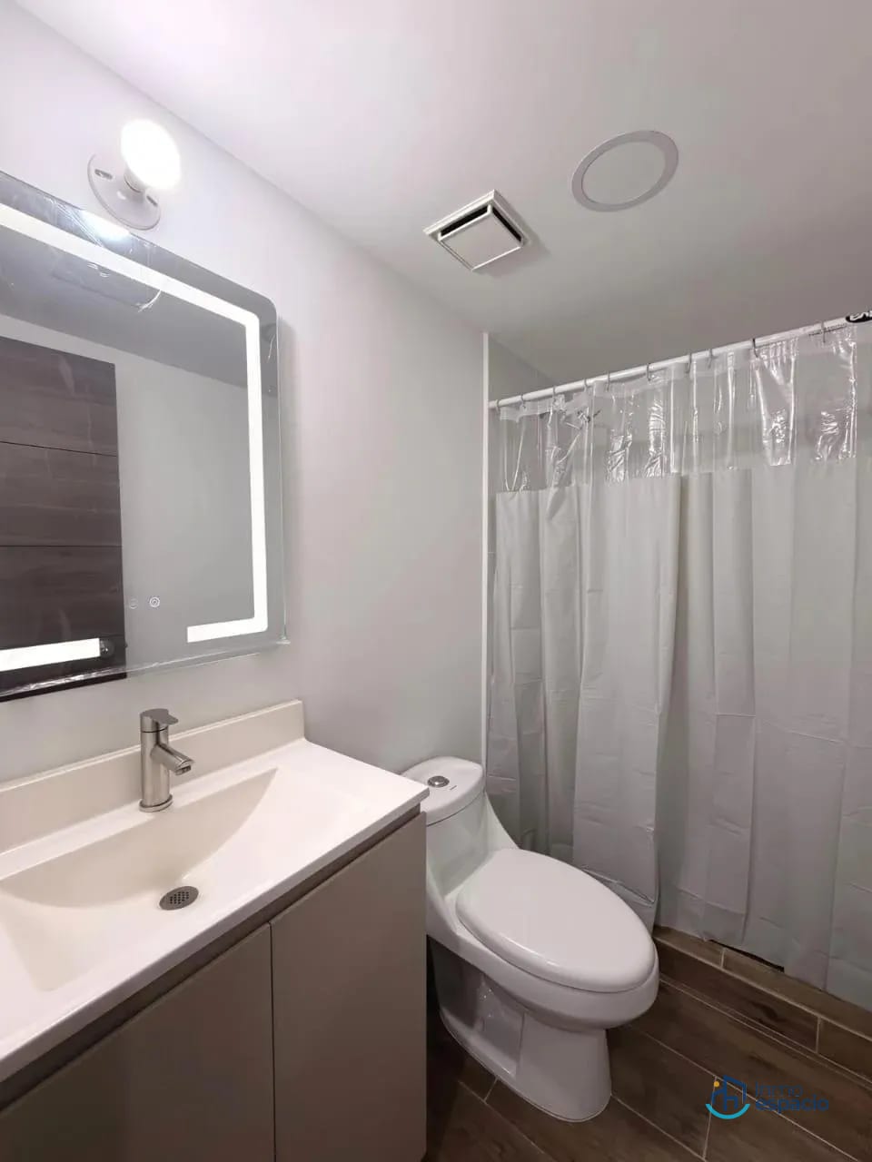 Apartamento en alquiler en Zona 4 — Apartamento en Alquiler en Modra, Zona 4, Guatemala, Ciudad — foto 9 de 11