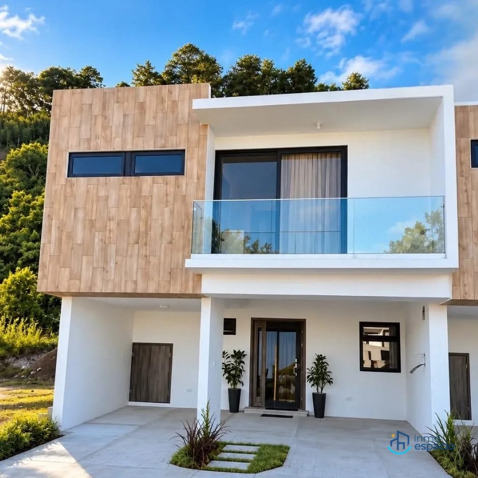 Casa en venta en Zona 16 — Casa en Venta en Zona 16, Guatemala, Ciudad — foto 1 de 16