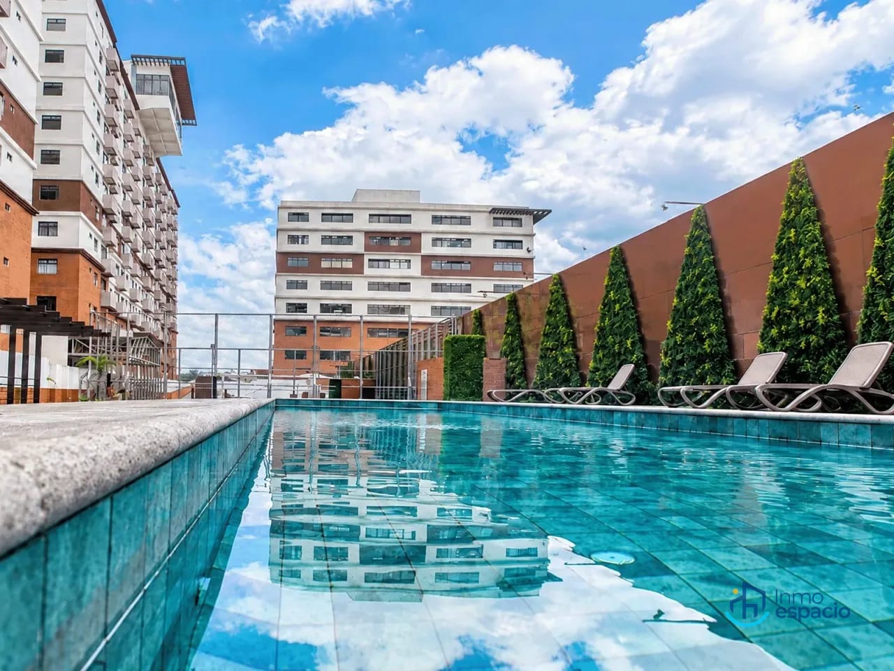 Apartamento amueblado en renta en Zona 12 — Apartamento en Alquiler en Petápolis, Zona 12, Guatemala, Ciudad — foto 1 de 12