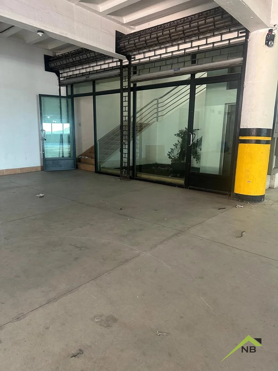 Amplio espacio Comercial en Km 16.5 Carretera a El Salvador - 8