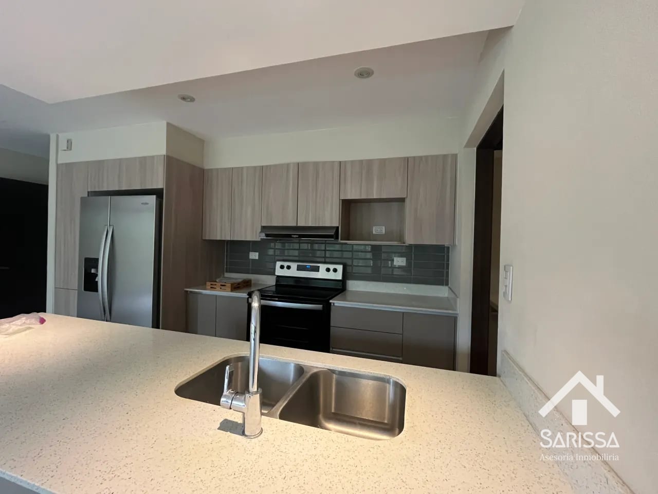 APARTAMENTO EN RENTA ZONA 16 — Apartamento en Alquiler en San Isidro 20/21, Zona 16, Guatemala, Ciudad — foto 2 de 10
