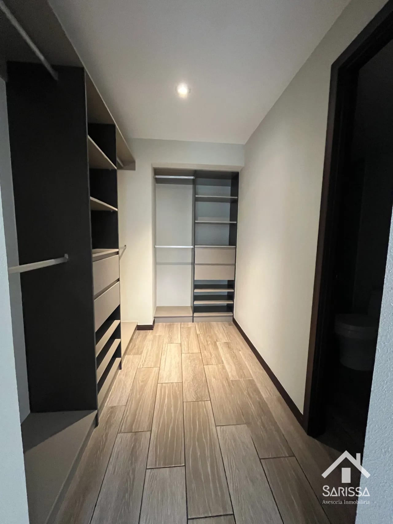 APARTAMENTO EN RENTA ZONA 16 — Apartamento en Alquiler en San Isidro 20/21, Zona 16, Guatemala, Ciudad — foto 5 de 10