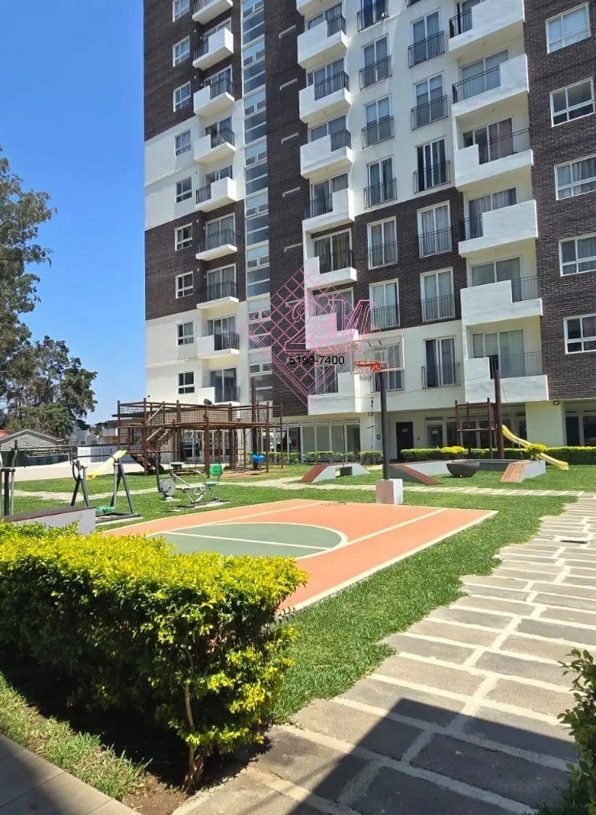 EDIFICIO VISTAS DE LA FLORESTA ZONA 4 DE MIXCO, APARTAMENTO EN VENTA. — Apartamento en Venta en Vistas de la floresta, Zona 4 Mixco, Guatemala, Ciudad — foto 1 de 10