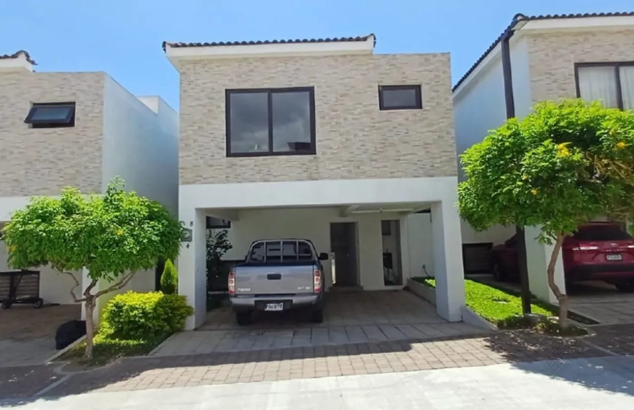 HACIENDA LAS FLORES ZONA 2 DE VILLA NUEVA, CASA EN VENTA — Casa en Venta en Villa Nueva, Guatemala, Ciudad — foto 1 de 7