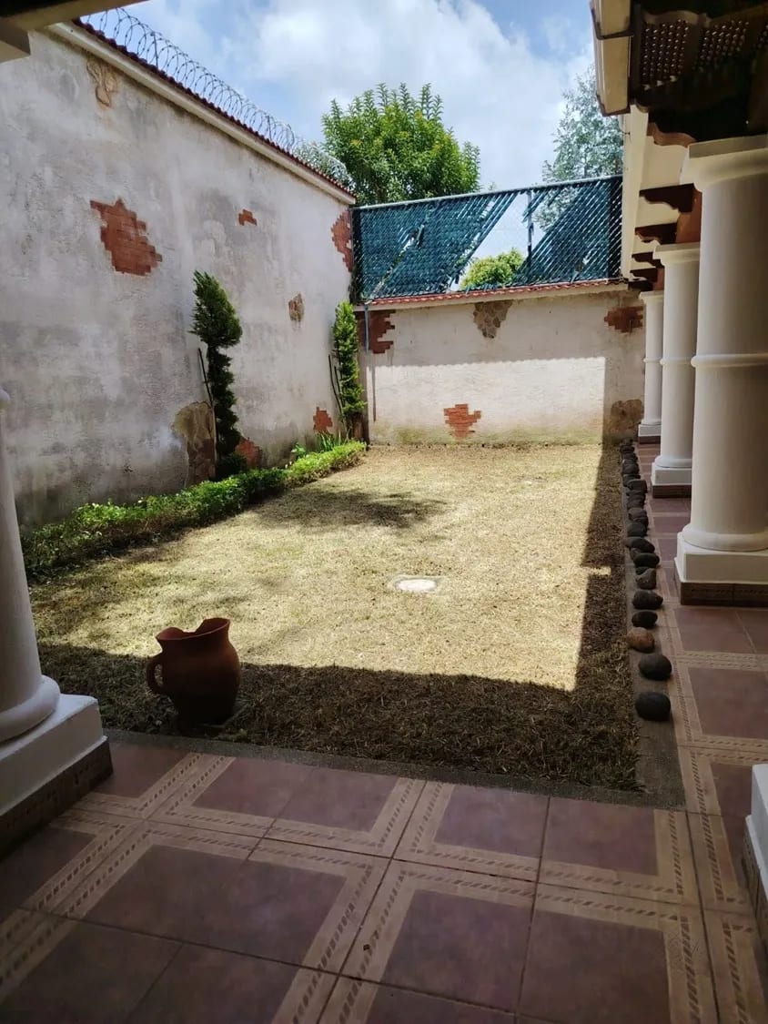 CAES KM 19.4, Villas el Pinar, Atrás de Starbucks, Fraijanes, Casa en Venta — Casa en Venta en Villas del Pinar, Carretera a El Salvador, Guatemala, Ciudad — foto 10 de 14