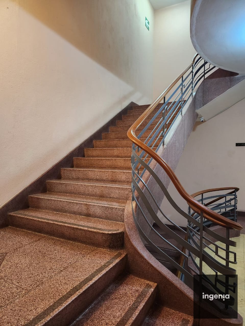 🏢✨ ¡Tu nuevo hogar te espera en el corazón de la 6ta. Avenida en zona 1 ! ✨🏢 - 4