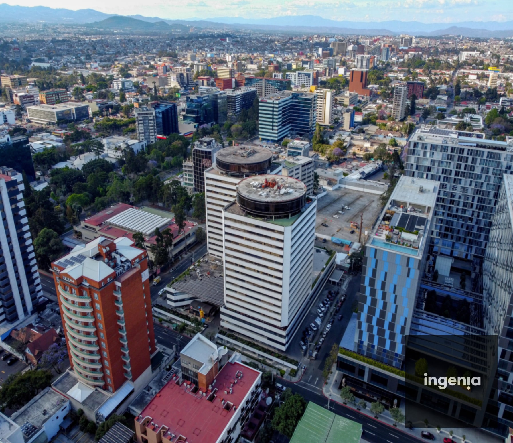 đą LOCAL COMERCIAL EN RENTA â EDIFICIO GĂMINIS 10 â Local en Alquiler en GĂ©minis 10, Zona 10, Guatemala, Ciudad â foto 2 de 8