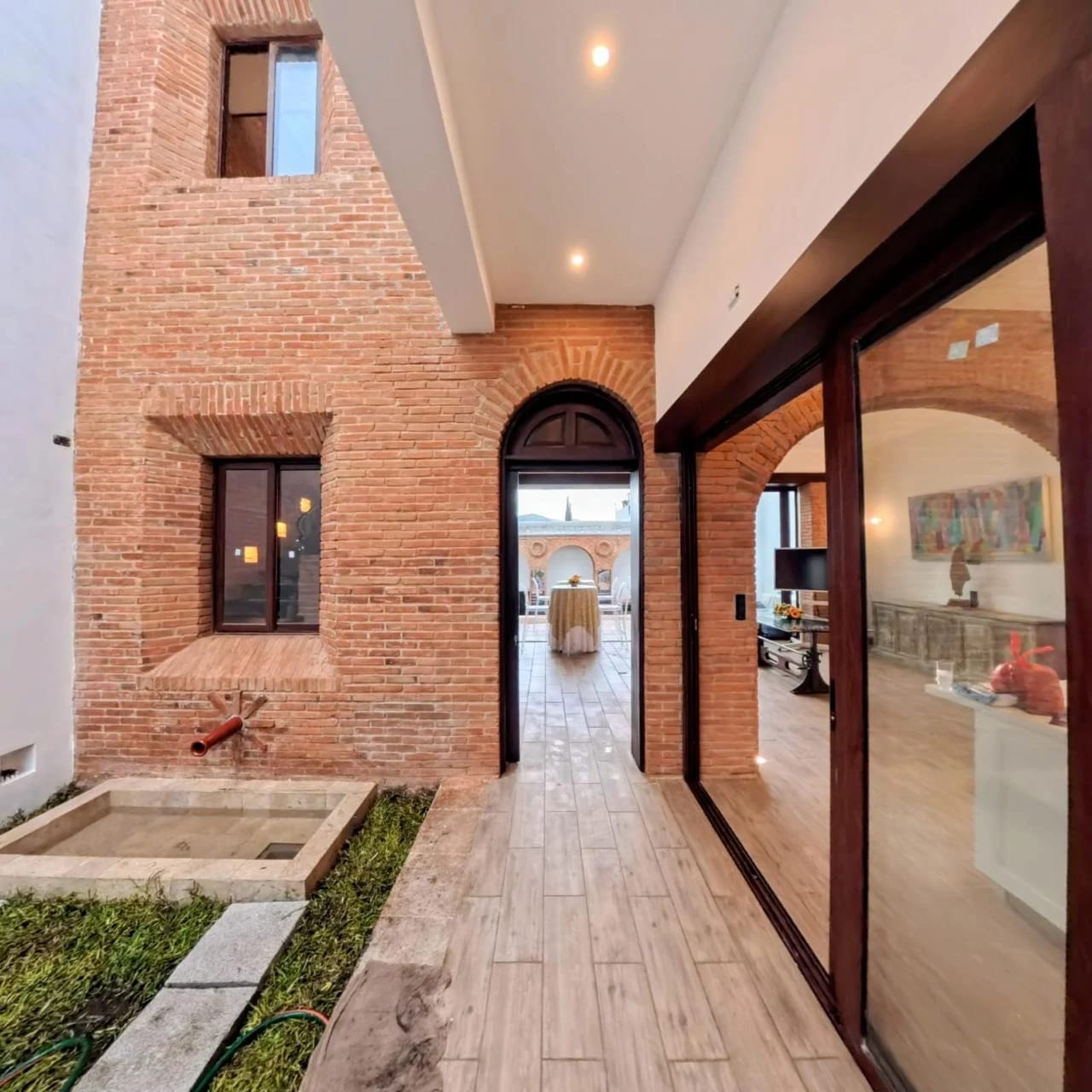 Sorprendente Casa en Venta en Hacieda del Comendador — Casa en Venta en San Miguel Dueñas, Sacatepéquez — foto 3 de 4