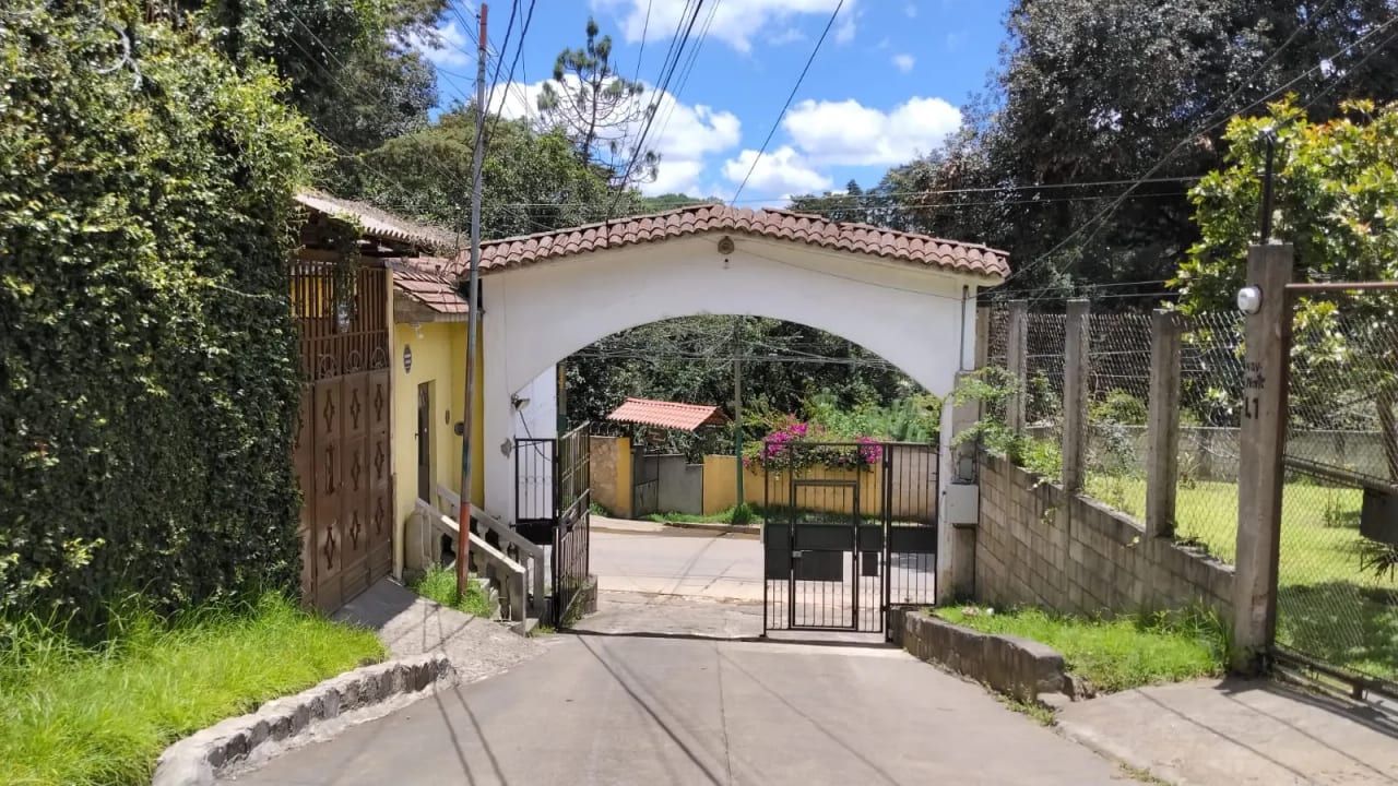 Terreno a la Venta en Villa Montana, San Lucas Sacatepéquez — Terreno en Venta en San Lucas Sacatepéquez, Sacatepéquez — foto 1 de 5