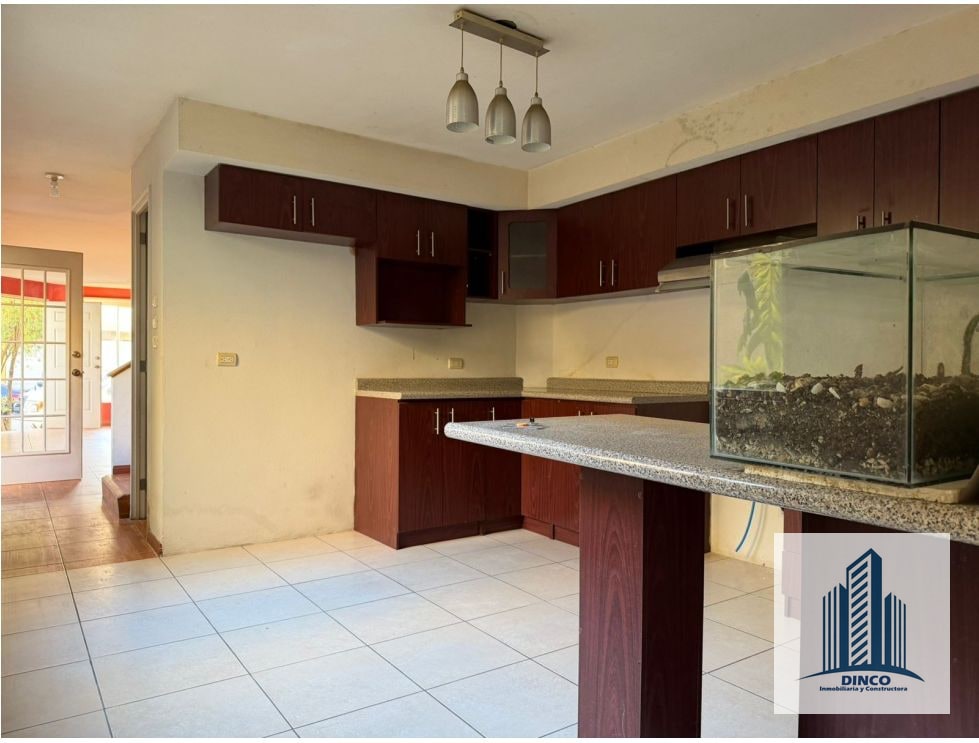 Vendo Casa en Ciudad Santa Clara - Villa Nueva - 1