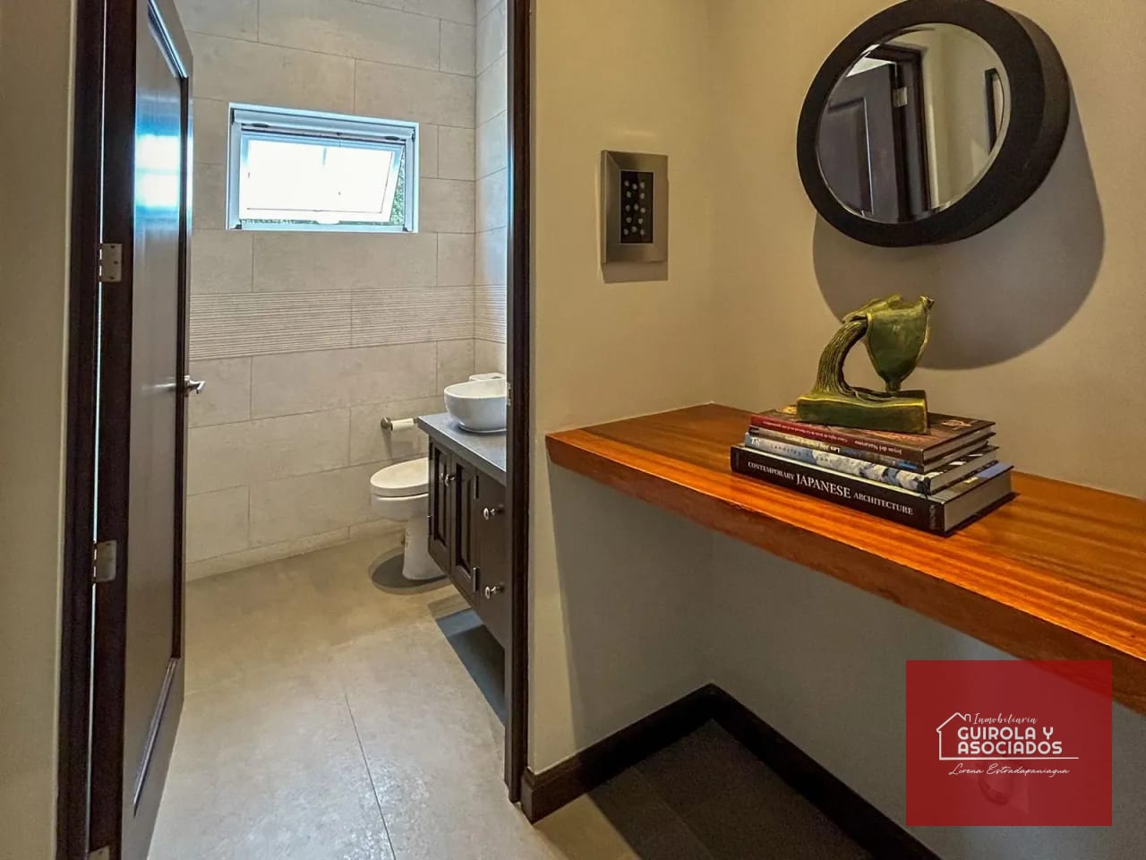 Bella Casa en Venta en Santa Rosalia 127CVSTD — Casa en Venta en Santa Rosalia La Laguna, Carretera a El Salvador, Guatemala, Ciudad — foto 4 de 17