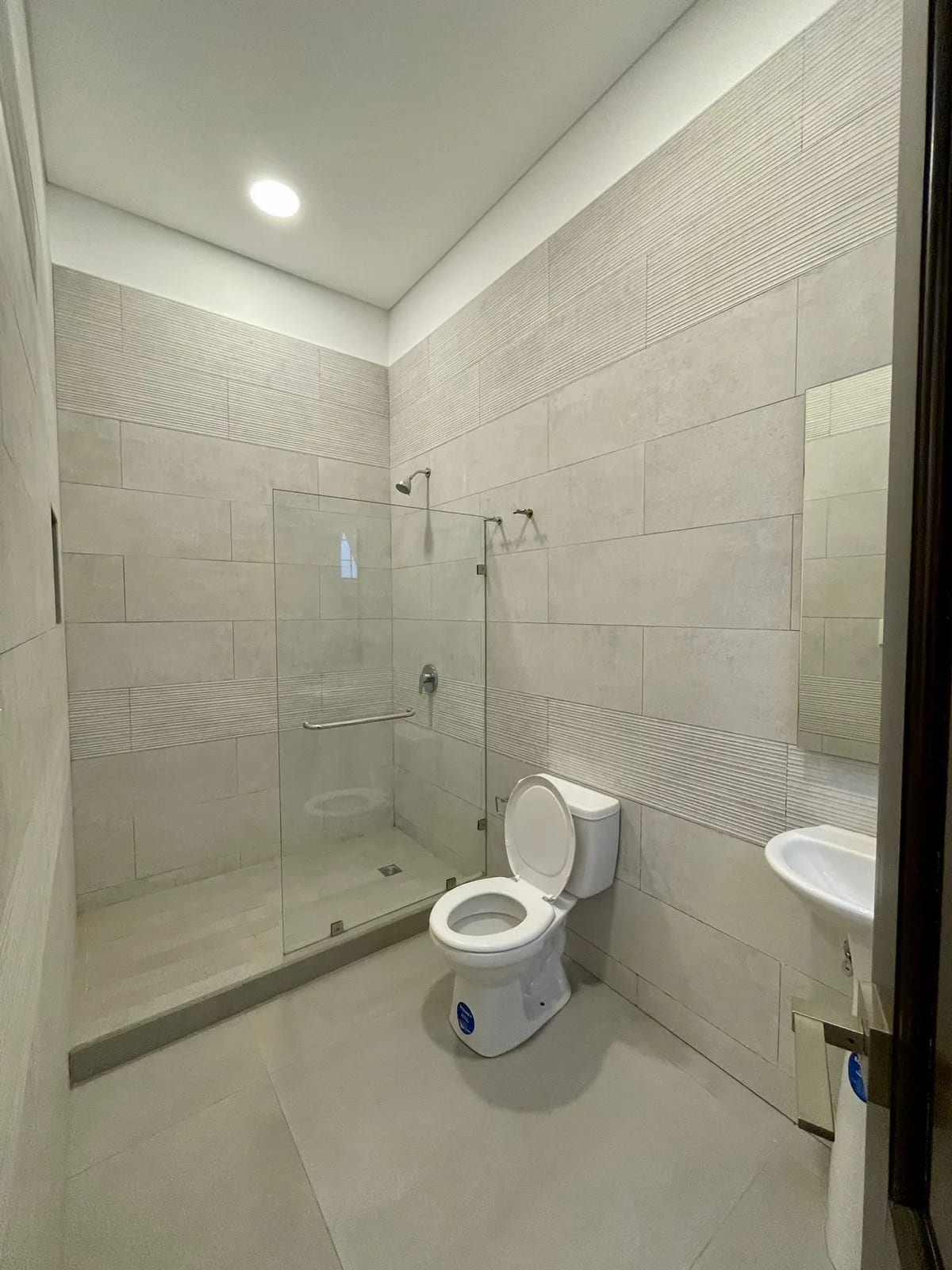 Linda Casa en Venta en Santa Rosalia 107CVSTD — Casa en Venta en Santa Rosalia La Laguna, Carretera a El Salvador, Guatemala, Ciudad — foto 11 de 17
