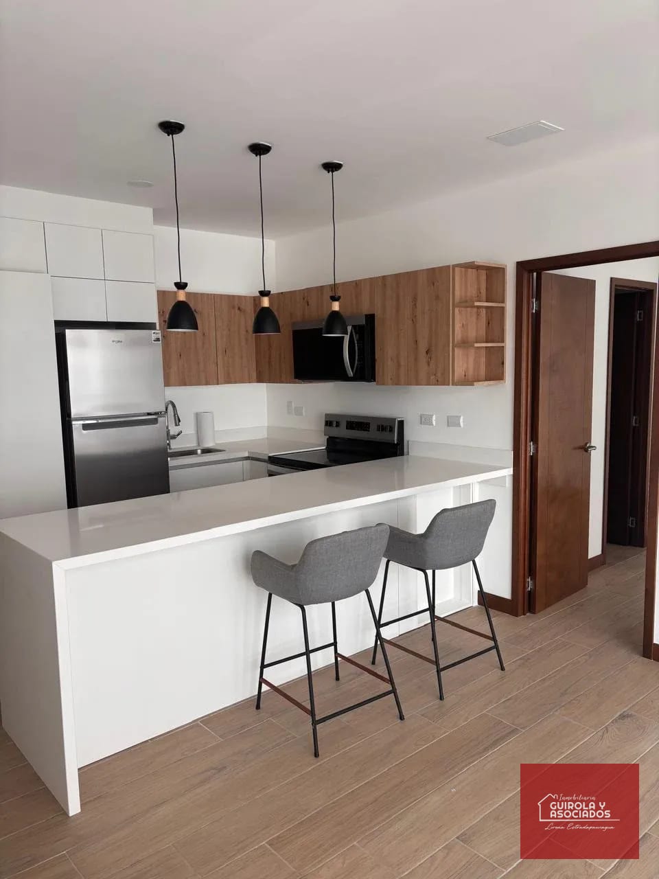 Lindo Apartamento en alquiler en zona 16 Kanajuyu 007APTOADZ16 — Apartamento en Alquiler en Zona 16, Guatemala, Ciudad — foto 1 de 13