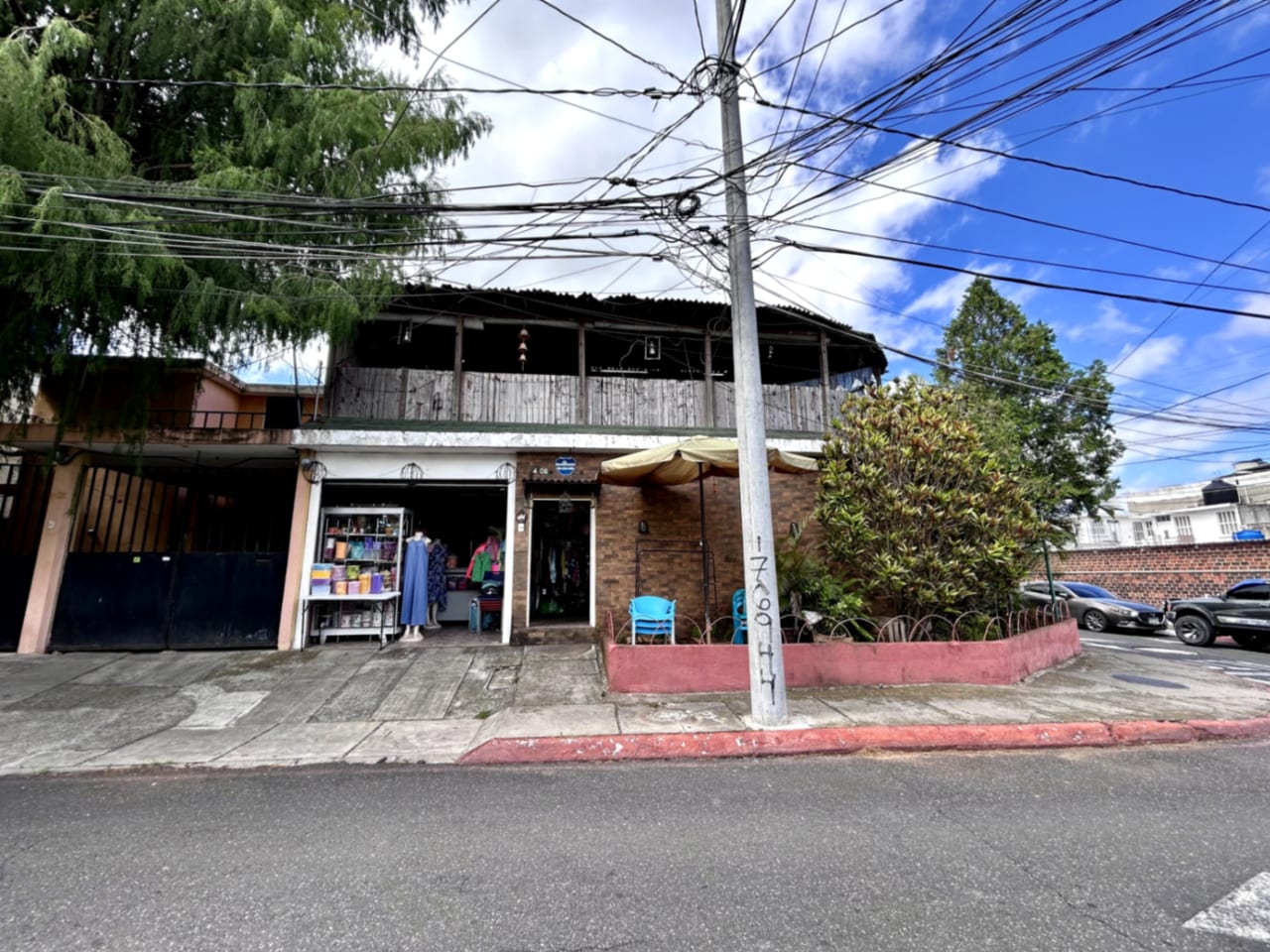CASA GRANDE - LA ATLÁNTIDA, ZONA 18 — Casa en Venta en Colonia Atlántida, Zona 18, Guatemala, Ciudad — foto 1 de 17