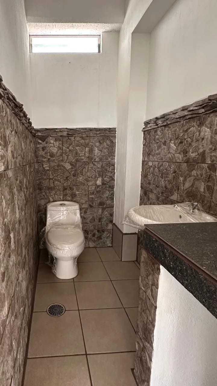 EDIFICIO CORPORATIVO EN VENTA — Edificio en Venta en Vistas de la floresta, Zona 4 Mixco, Guatemala, Ciudad — foto 16 de 17