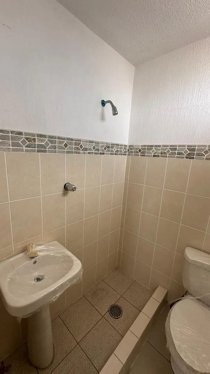 EDIFICIO CORPORATIVO EN VENTA — Edificio en Venta en Vistas de la floresta, Zona 4 Mixco, Guatemala, Ciudad — foto 17 de 17